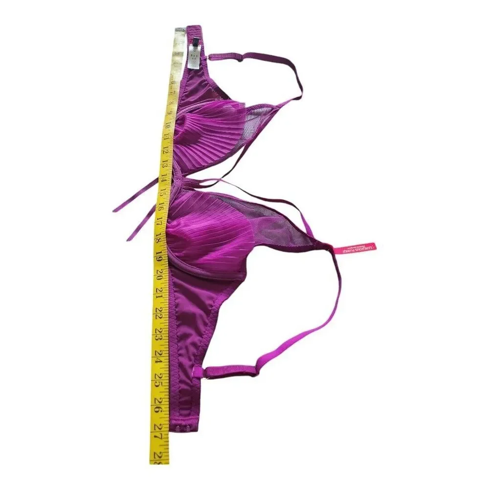 NWT $68 Passionata by Chantelle Charmeuse Underwire Bra Size 36D Sheer‎ Bow Sexy